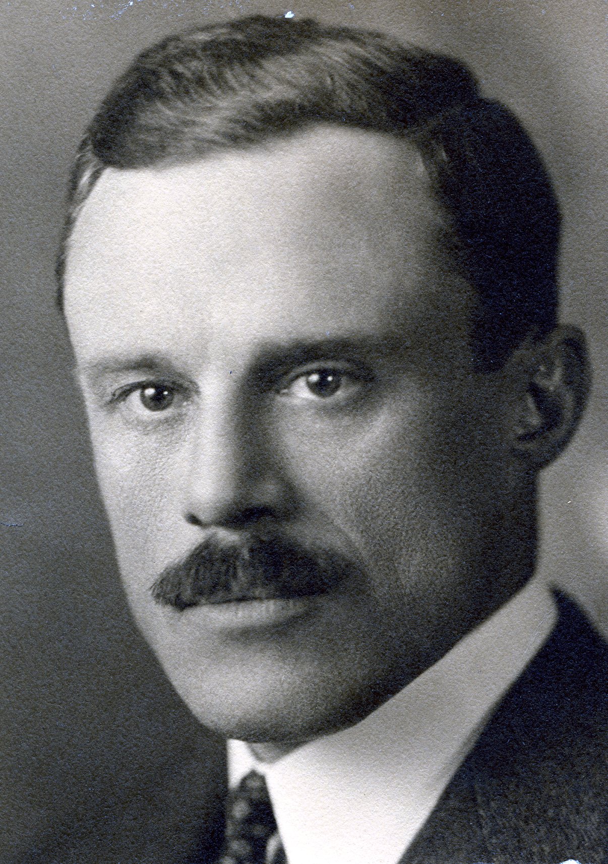 Member portrait of C. Reinold Noyes